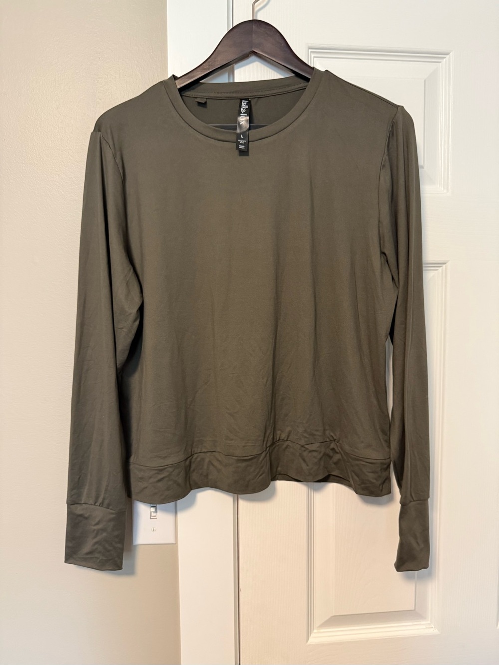Olive/gray long sleeve tee. L.